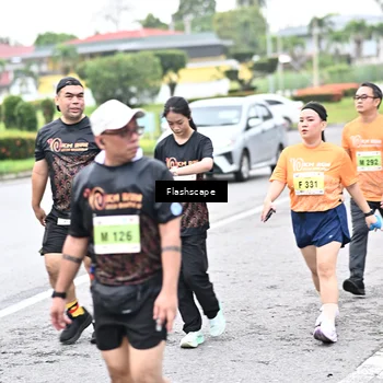 Runner Photo 8550044