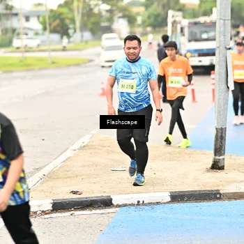 Runner Photo 8550216