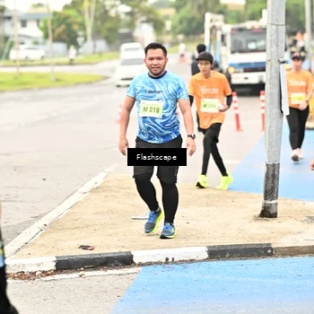 Runner Photo 8550221
