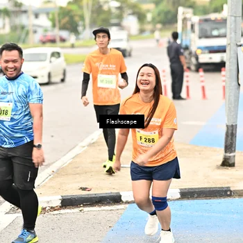Runner Photo 8550237