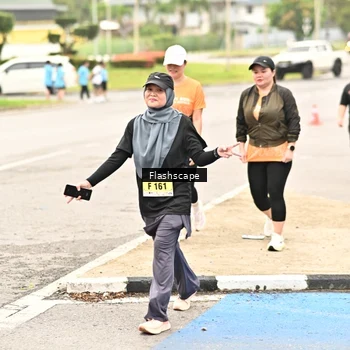 Runner Photo 8550303