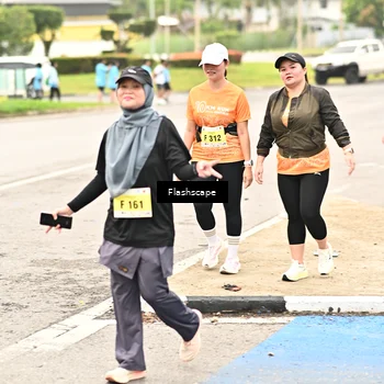 Runner Photo 8550311
