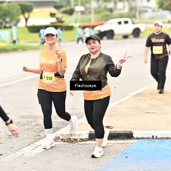 Runner Photo 8550312