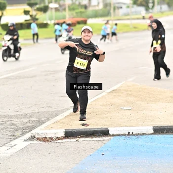 Runner Photo 8550336