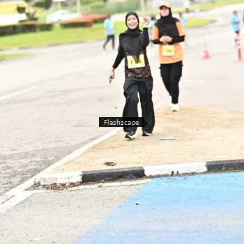 Runner Photo 8550359