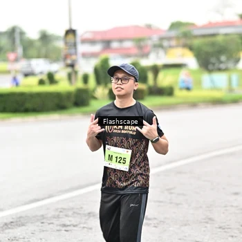 Runner Photo 8550400