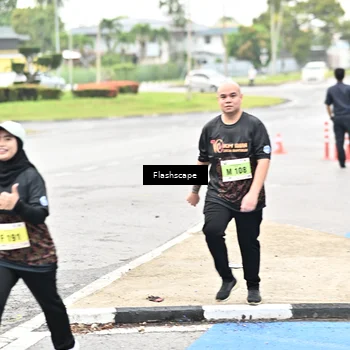 Runner Photo 8550439