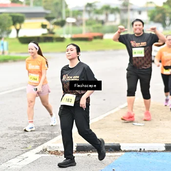 Runner Photo 8550473