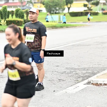 Runner Photo 8550749