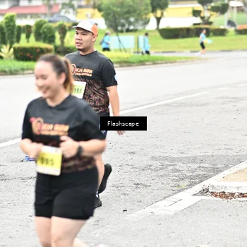 Runner Photo 8550752