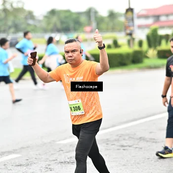 Runner Photo 8550847