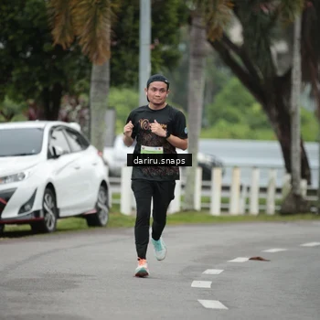 Runner Photo 8550864