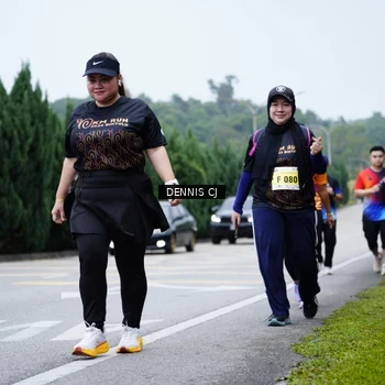 Runner Photo 8551002