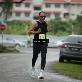 Runner Photo 8551264