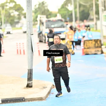 Runner Photo 8551369