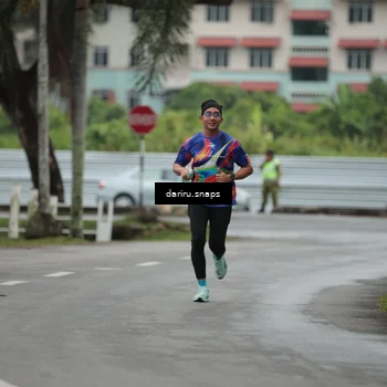Runner Photo 8551659