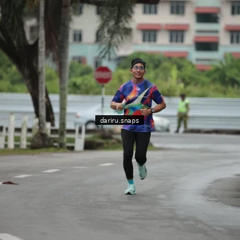 Runner Photo 8551754
