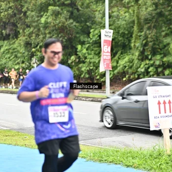 Runner Photo 8552001