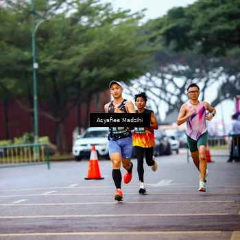Runner Photo 8552026