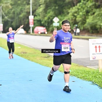 Runner Photo 8552031