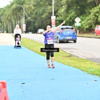 Runner Photo 8552073