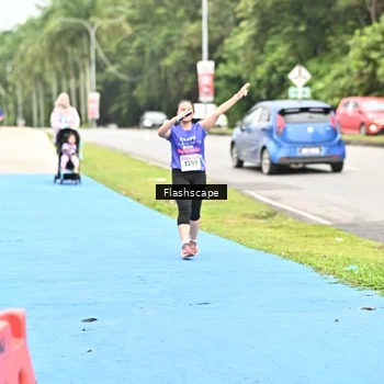 Runner Photo 8552085