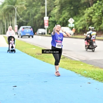 Runner Photo 8552104