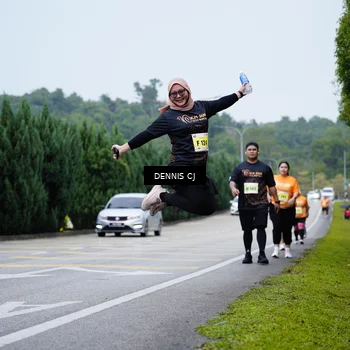 Runner Photo 8552655