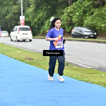 Runner Photo 8552899