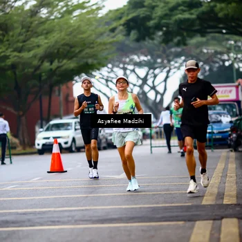 Runner Photo 8552910