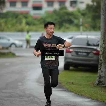 Runner Photo 8553253