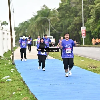 Runner Photo 8553290