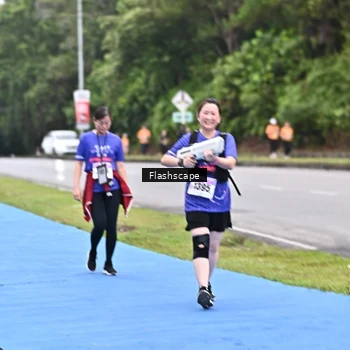 Runner Photo 8553663