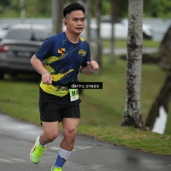 Runner Photo 8553687