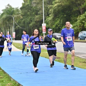 Runner Photo 8553697