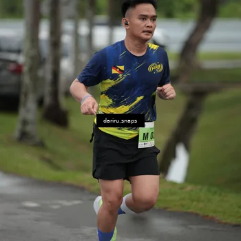 Runner Photo 8553759