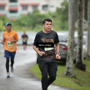 Runner Photo 8553812