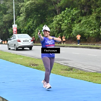 Runner Photo 8553872