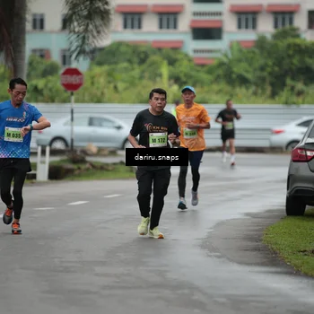 Runner Photo 8553892