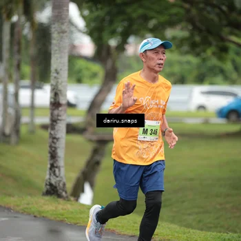 Runner Photo 8554002