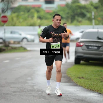 Runner Photo 8554254