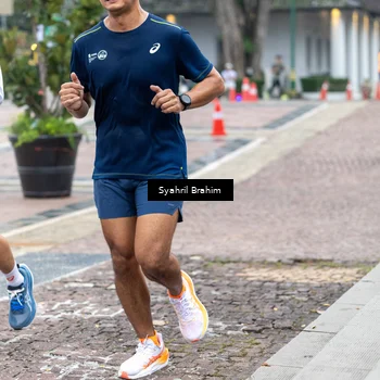 Runner Photo 8554286