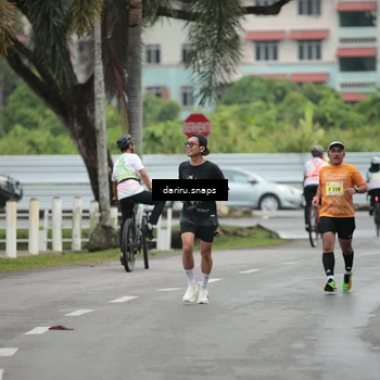 Runner Photo 8554775
