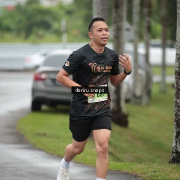 Runner Photo 8554857