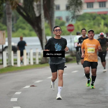 Runner Photo 8554891