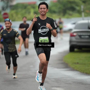 Runner Photo 8555147