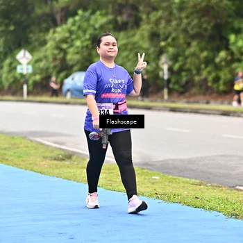 Runner Photo 8555157