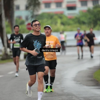 Runner Photo 8555356
