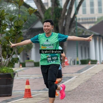 Runner Photo 8555378