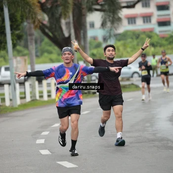 Runner Photo 8555405